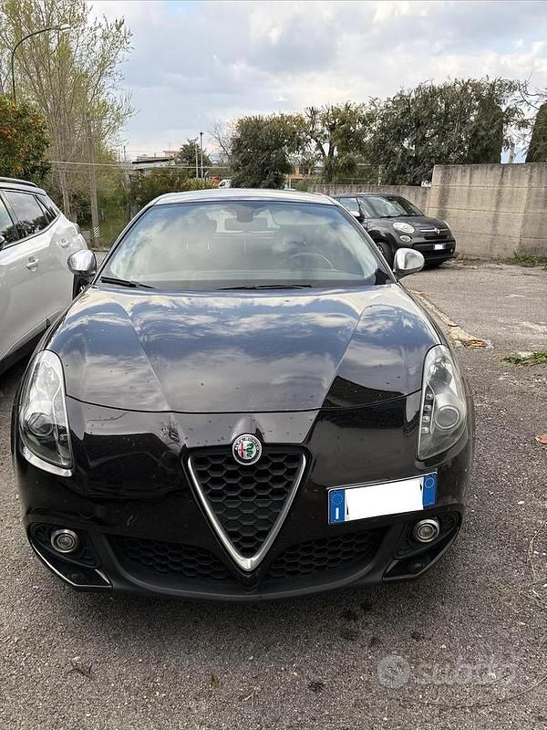 Usata Alfa Romeo Giulietta Super 120 CV (88 kW) 2017 Nero Utilitaria