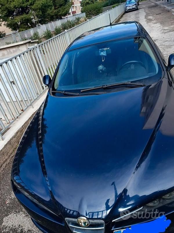 Blu Usata 2008 Alfa Romeo 159 Station wagon | 3900 € (Molto cara) - Immagine 1/4