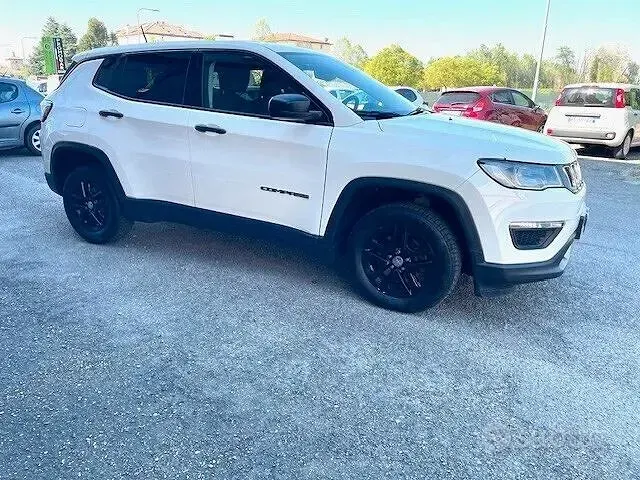 Usata Jeep Compass Sport 120 CV (88 kW) 2018 Bianco SUV