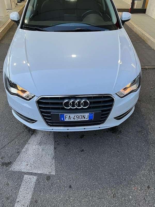 Usata Audi A3 Ambiente 110 CV (80 kW) 2015 Bianco Berlina