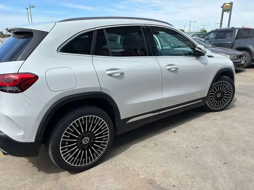 Usata Mercedes EQA250 Premium 80 kW (109 CV) 2022 Bianco SUV