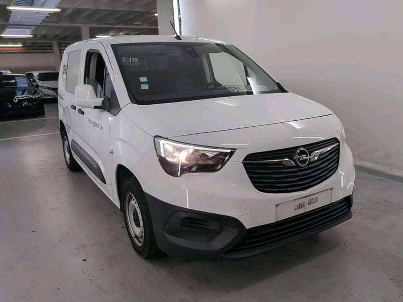 Usata Opel Combo Edition 75 CV (55 kW) 2019 Bianco Monovolume