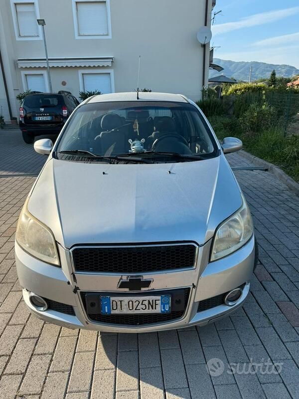Grigio Usata 2008 Chevrolet Aveo LT Due volumi | 2200 € (Ottimo prezzo) - Immagine 1/4