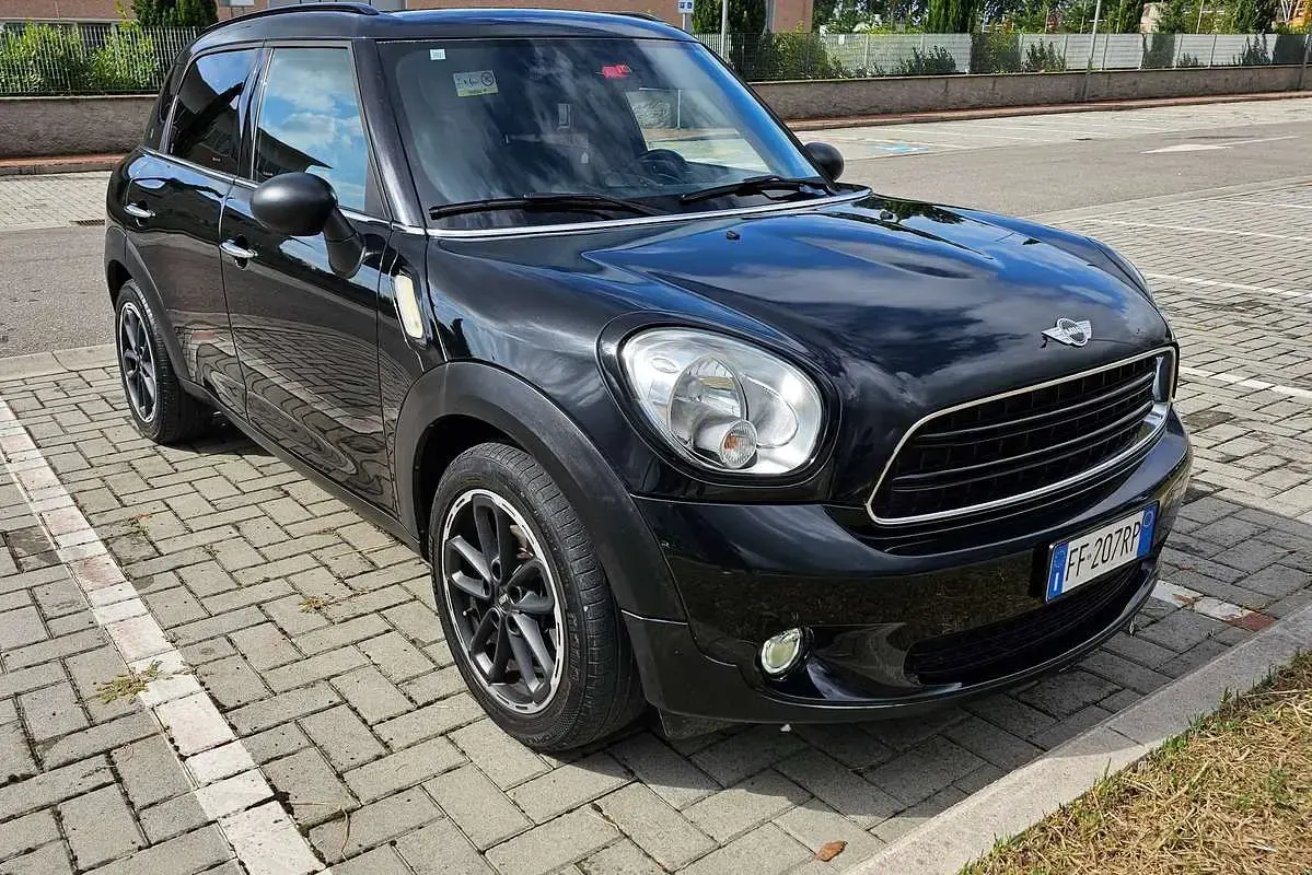 Usata Mini One D Countryman Business 90 CV (66 kW) 2016 Nero SUV
