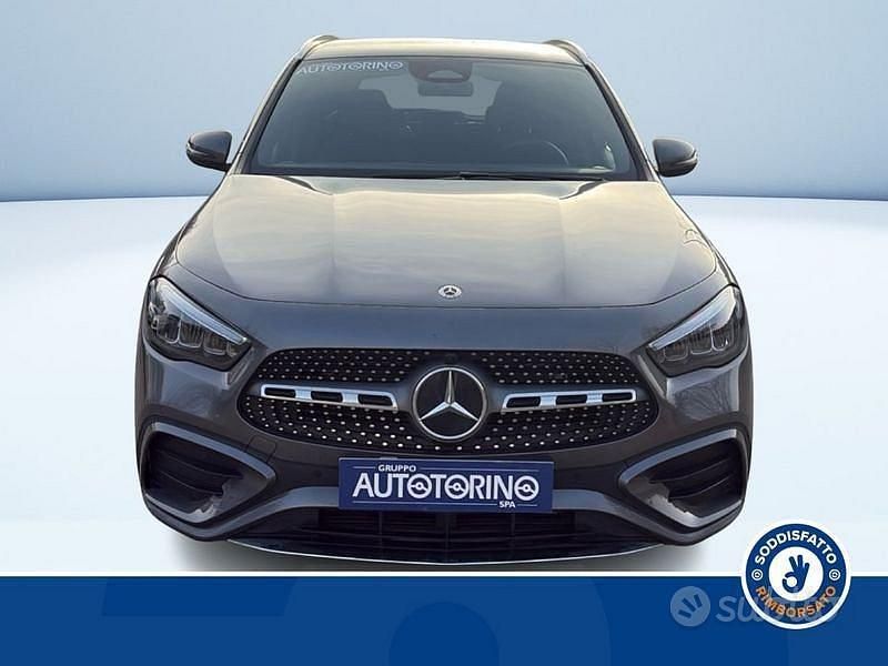 Usata Mercedes GLA200 AMG line 149 CV (109 kW) 2025 Grigio SUV