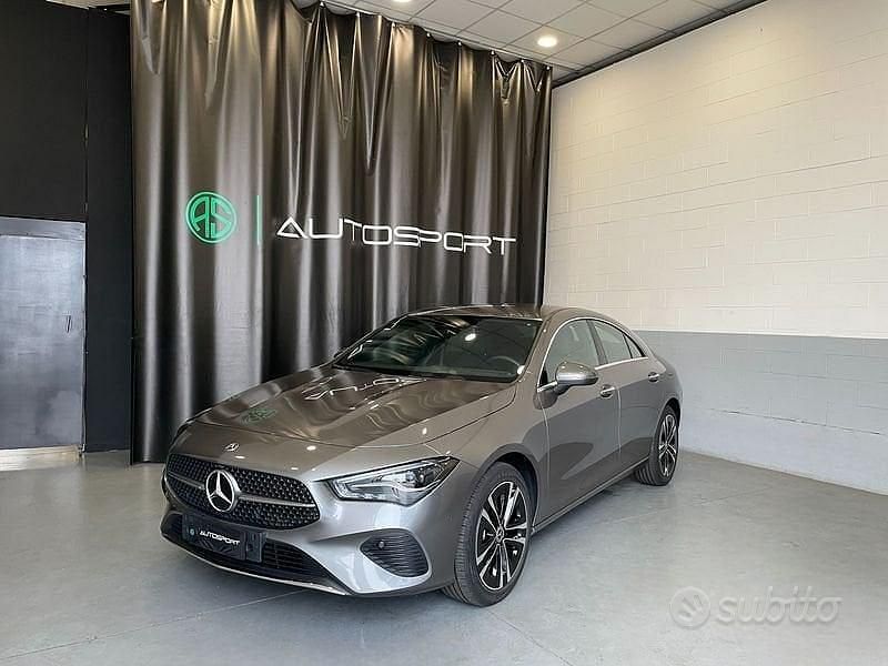 Usata Mercedes CLA200 Advanced 163 CV (119 kW) 2024 Grigio Coupé