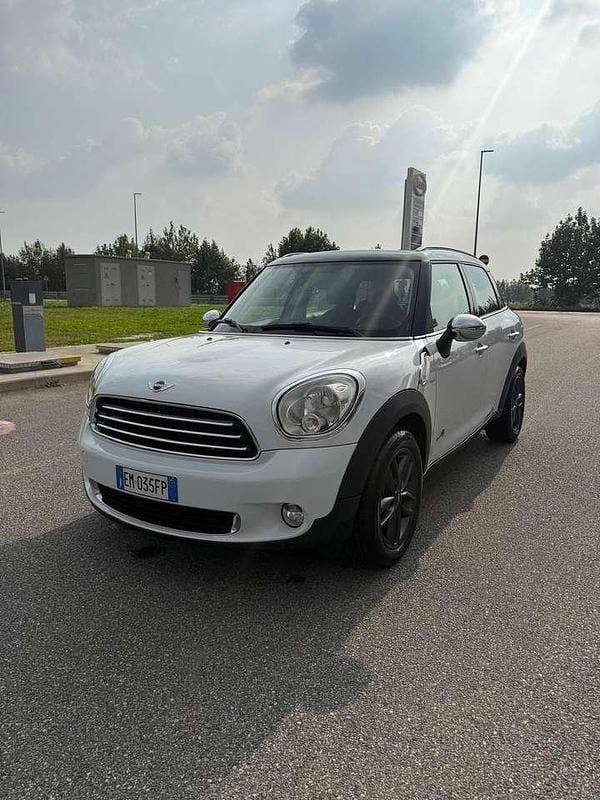 Bianco Usata 2012 Mini Cooper D Countryman SUV | 7500 € (Ottimo prezzo) - Immagine 1/4