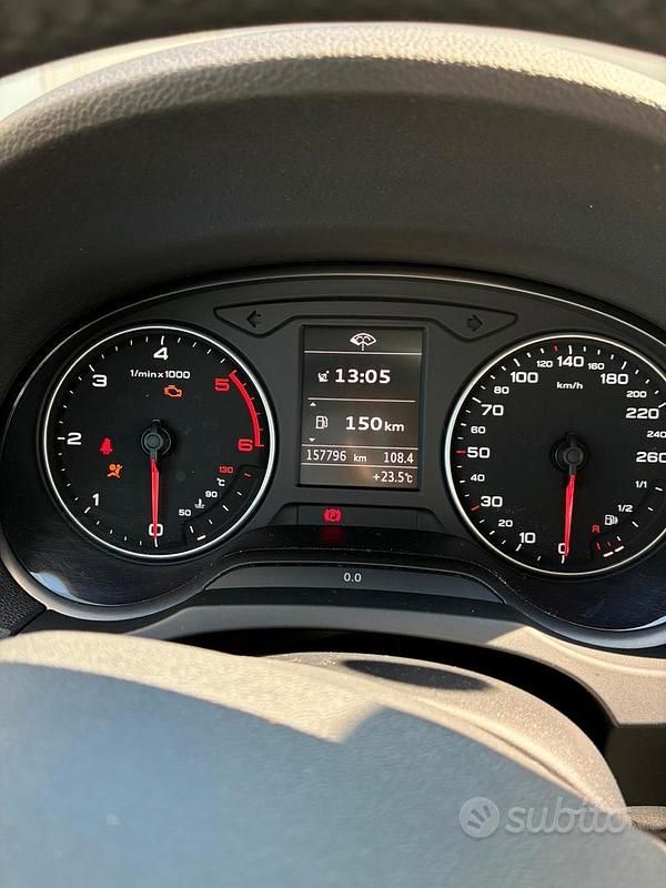 Usata Audi A3 Comfort 110 CV (80 kW) 2015 Grigio Utilitaria