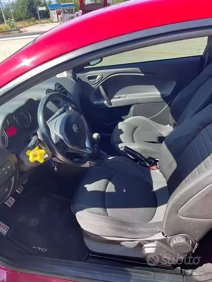 Usata Alfa Romeo MiTo 77 CV (56 kW) 2017 Rosso Utilitaria