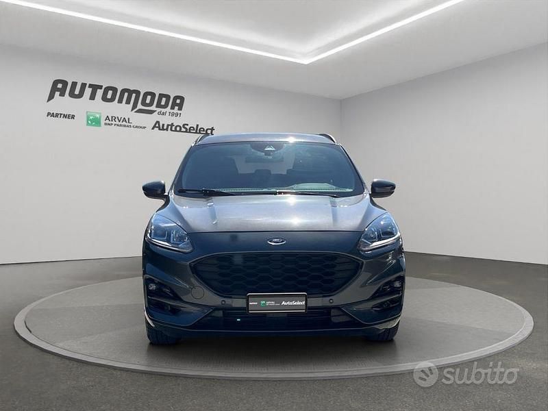 Usata Ford Kuga ST-Line 120 CV (88 kW) 2021 Grigio SUV
