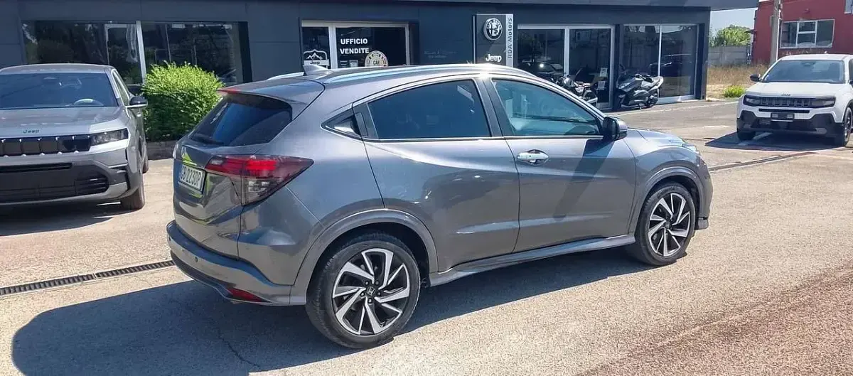 Usata Honda HR-V Executive 131 CV (96 kW) 2020 Grigio SUV