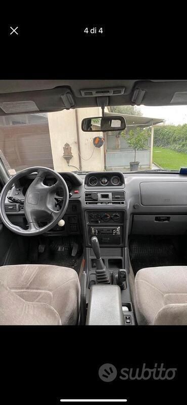 Usata Mitsubishi Pajero 100 CV (73 kW) 1998 Blu SUV