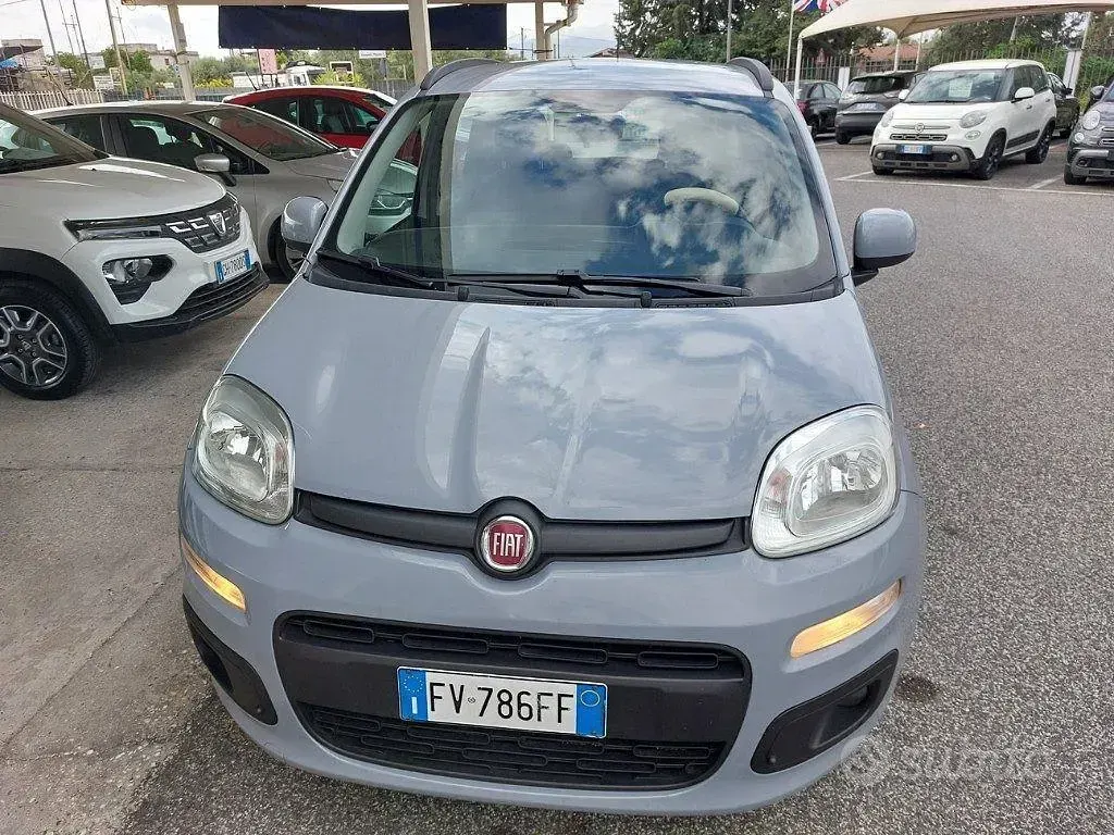 Usata Fiat Panda Lounge 69 CV (50 kW) 2019 Grigio Utilitaria