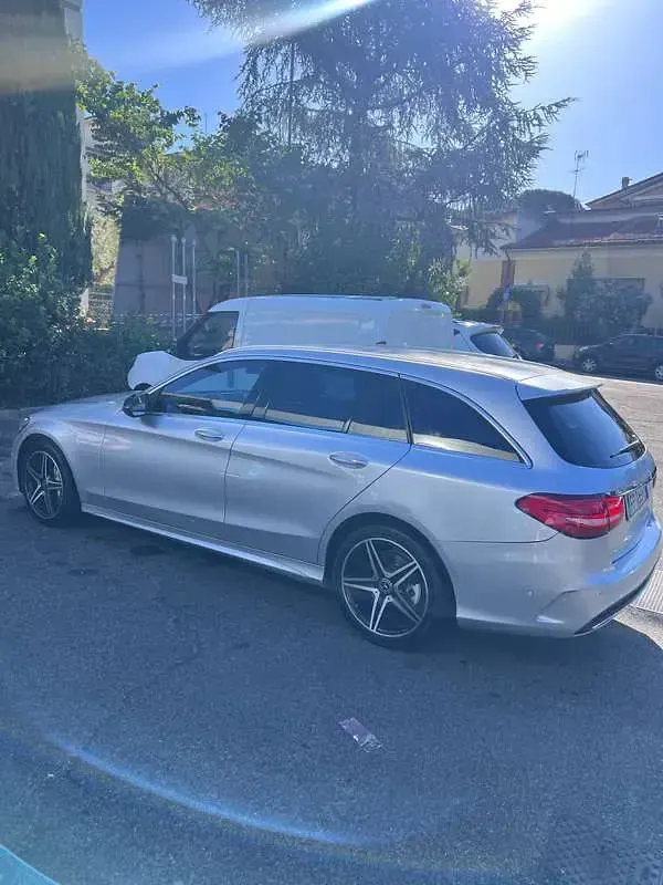 Usata Mercedes C220 AMG 194 CV (142 kW) 2018 Grigio Station wagon