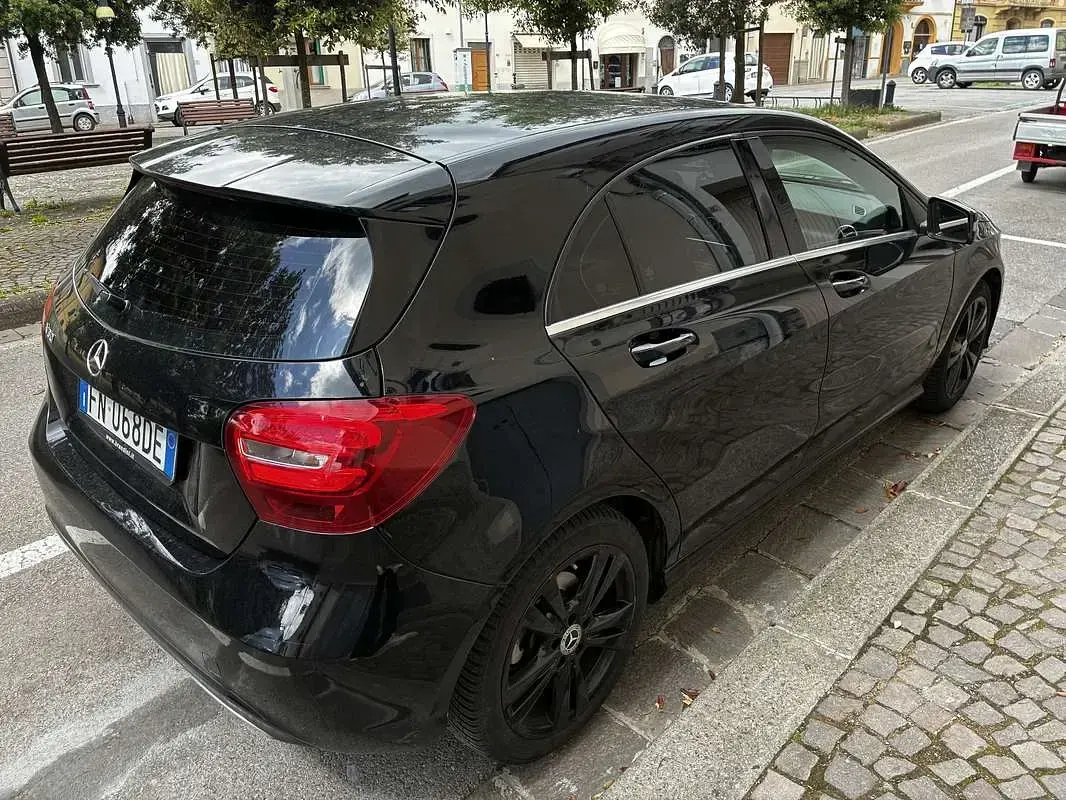 Occasion Mercedes A160 Business 102 ch (75 kW) 2018 Berline