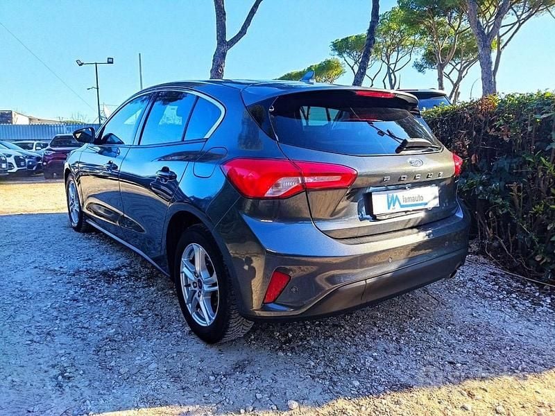 Usata Ford Focus 120 CV (88 kW) 2019 Grigio Berlina