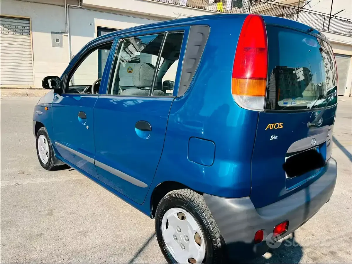 Usata Hyundai Atos 59 CV (43 kW) 2002 Blu Utilitaria