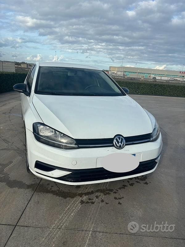 Usata VW Golf VII 110 CV (80 kW) 2015 Bianco Berlina