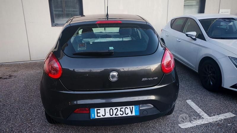 Usata Fiat Bravo 120 CV (88 kW) 2011 Utilitaria