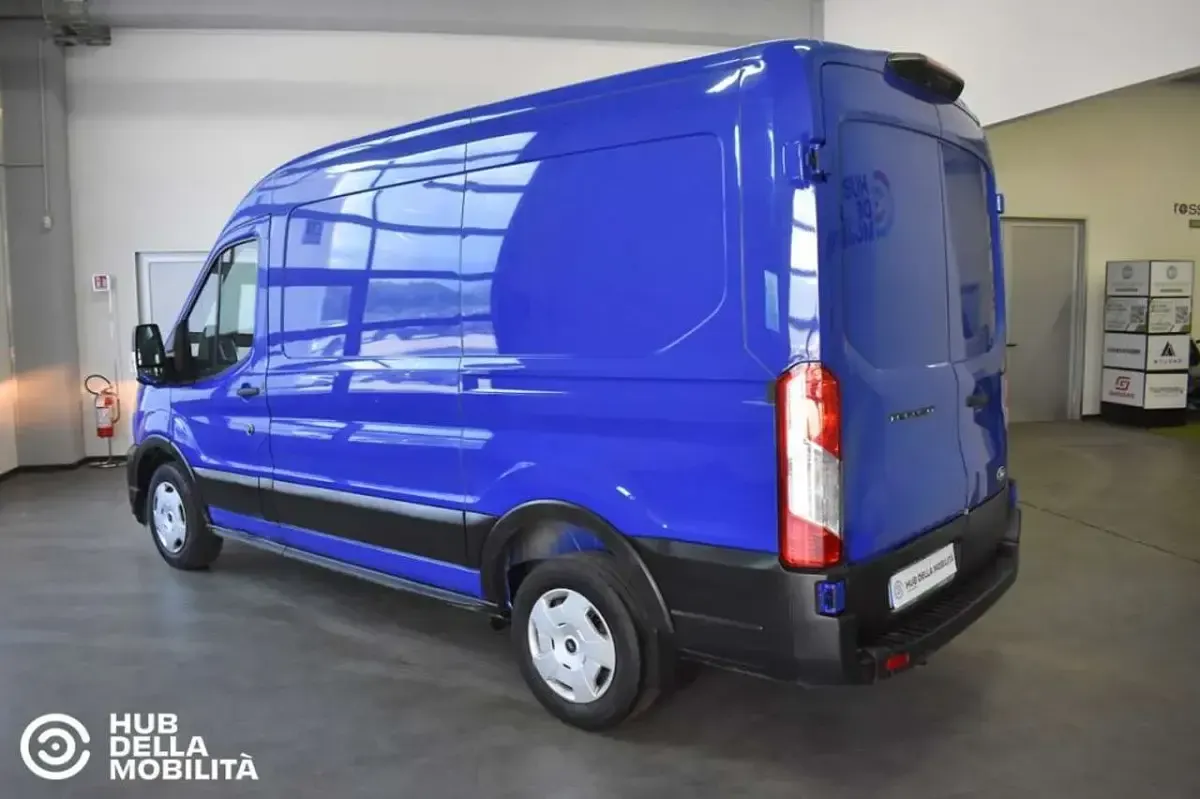Usata Ford Transit Trend 131 CV (96 kW) 2024 Blu Furgone
