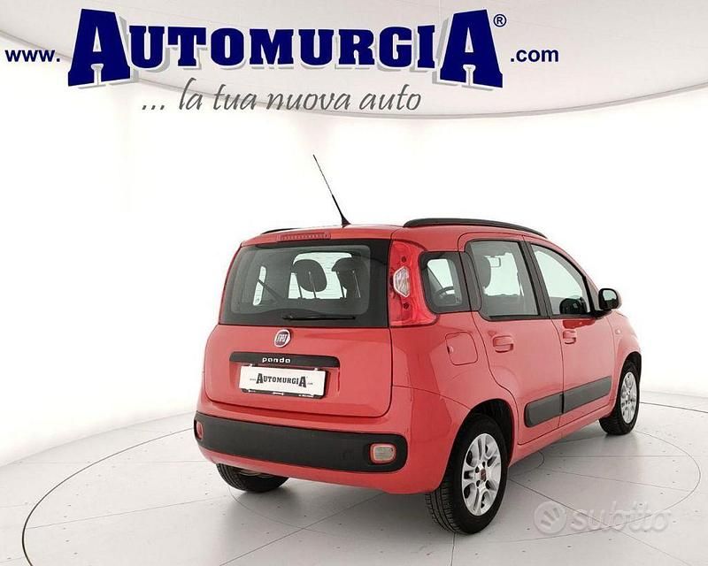 Usata Fiat Panda Lounge 69 CV (50 kW) 2016 Rosso Utilitaria