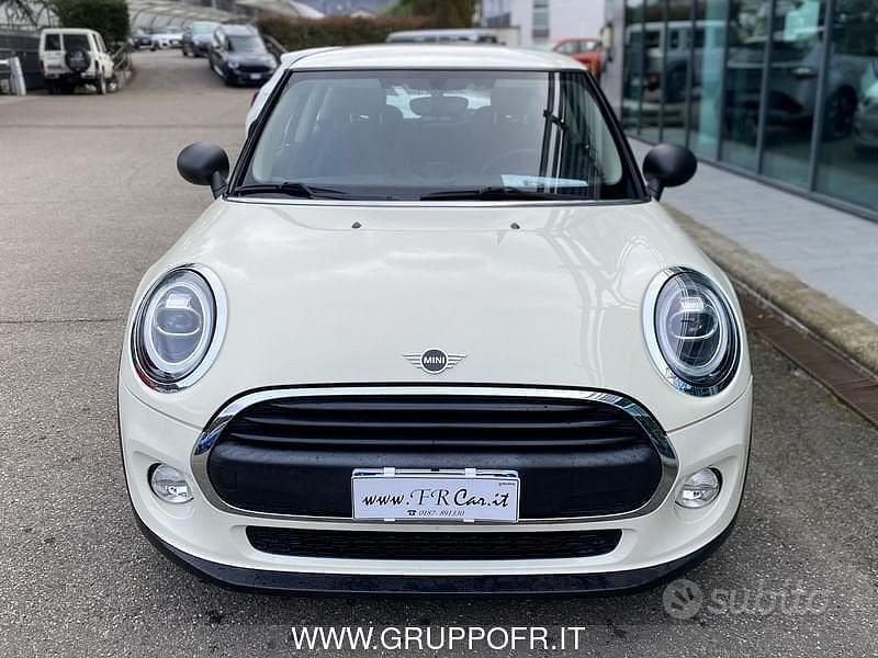 Usata Mini ONE 75 CV (55 kW) 2019 Bianco Utilitaria