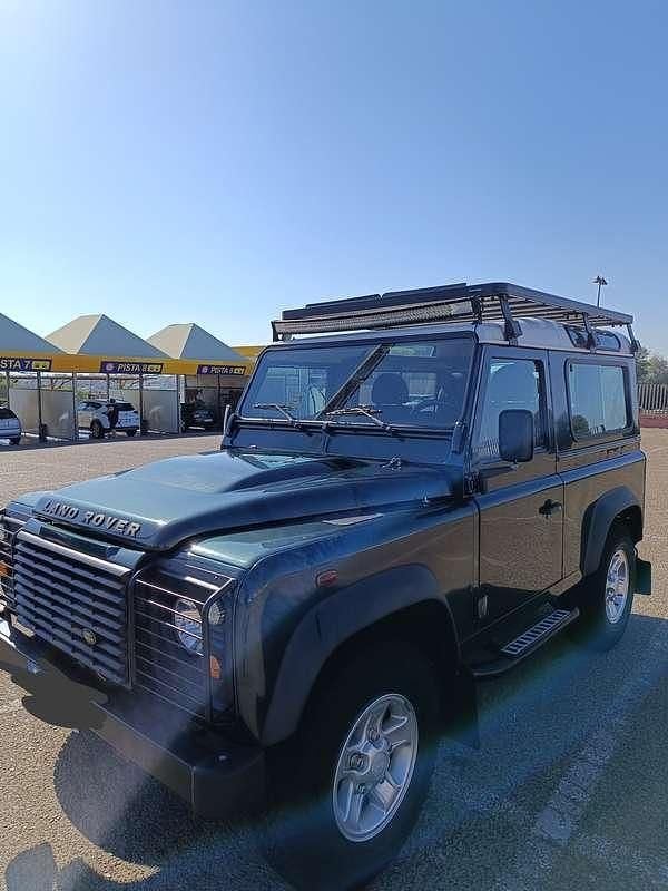 Usado Land Rover Defender 122 CV (89 kW) 2012 Verde Familiar