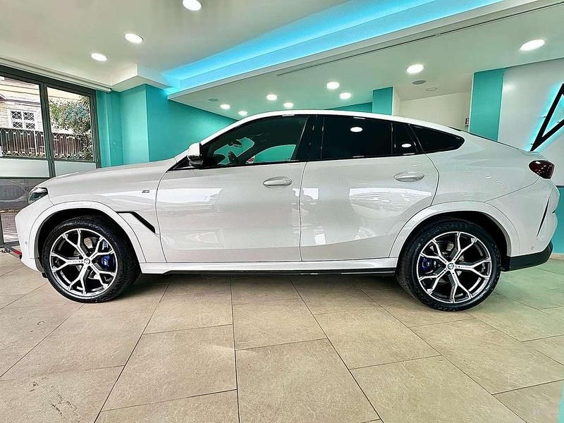 Usata BMW X6 M Sport 286 CV (210 kW) 2022 Mineral white metallic SUV