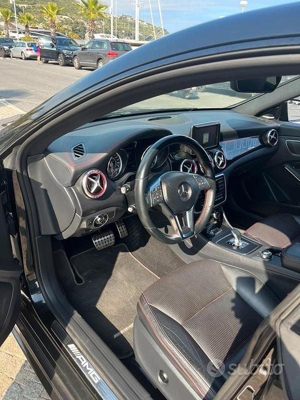 Usata Mercedes CLA45 AMG AMG 360 CV (264 kW) 2015 Nero Berlina