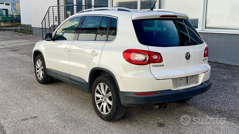 Usata VW Tiguan 140 CV (102 kW) 2008 Bianco SUV
