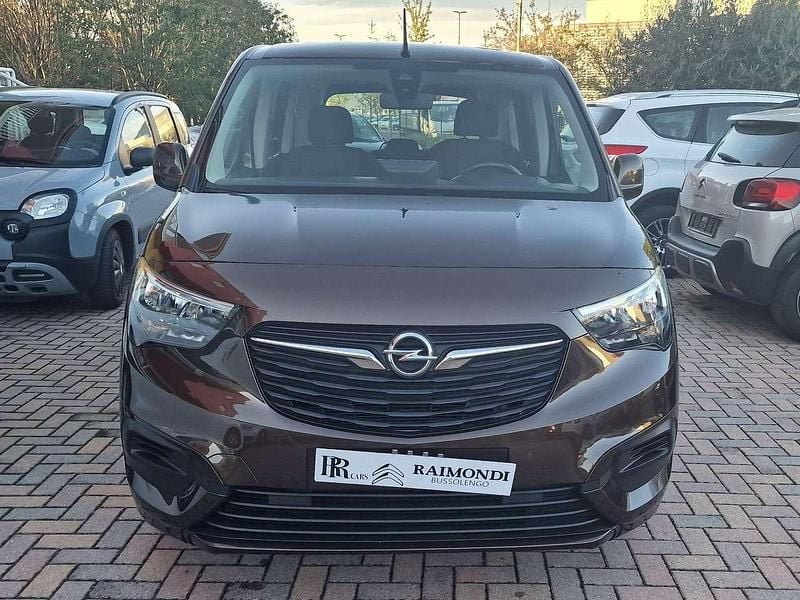 Usata Opel Combo 110 CV (80 kW) 2019 Marrone Furgone