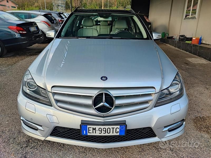 Usata Mercedes C250 Avantgarde 203 CV (149 kW) 2012 Grigio Station wagon