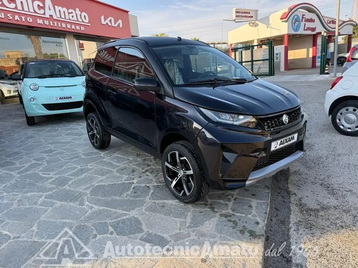 Nuova Aixam Crossover Premium Premium 2026 Viola