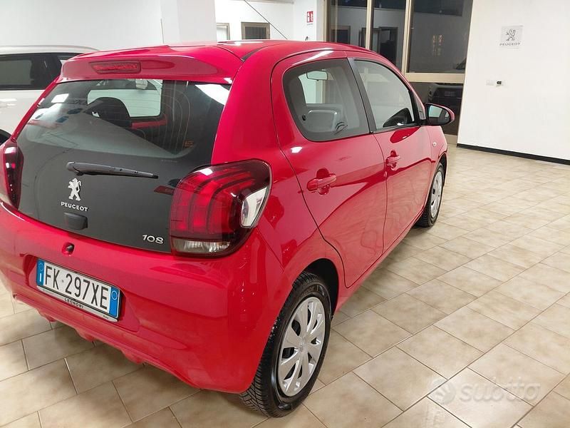 Usata Peugeot 108 69 CV (50 kW) 2017 Rosso Utilitaria