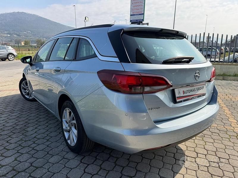 Usata Opel Astra Innovation 136 CV (100 kW) 2019 Grigio Station wagon