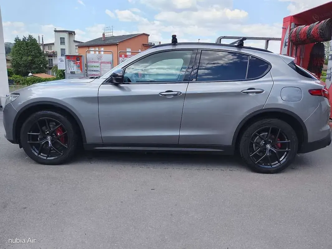 Usata Alfa Romeo Stelvio Tech Edition 190 CV (139 kW) 2019 Grigio SUV