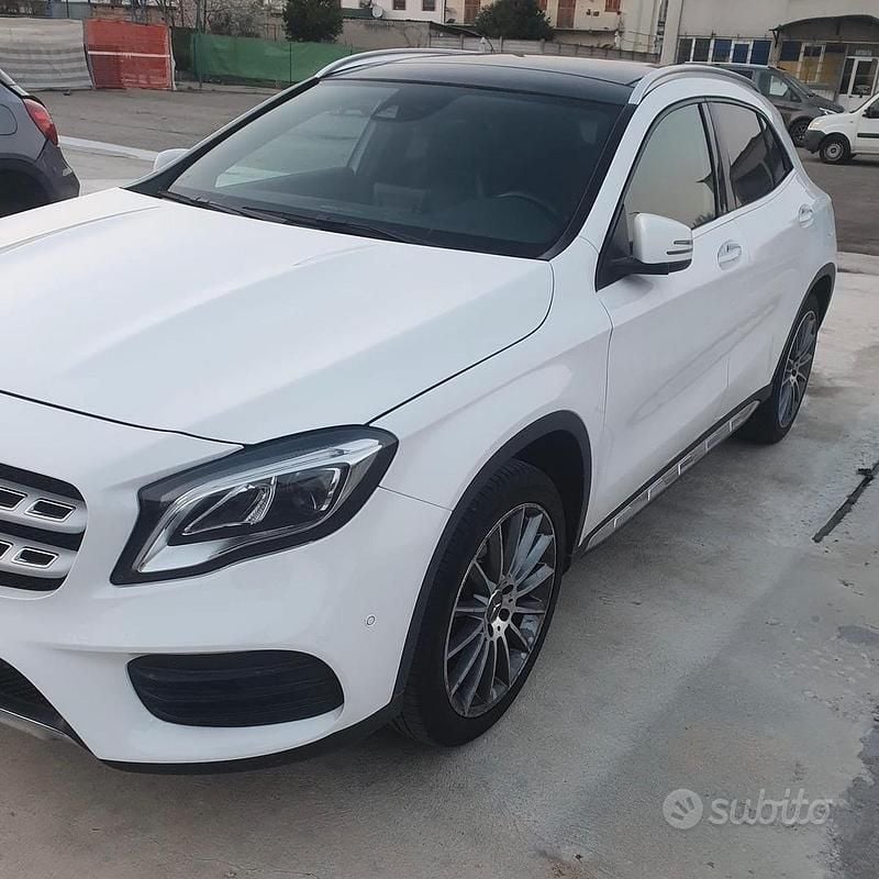 Usata Mercedes GLA180 Premium 122 CV (89 kW) 2018 Bianco SUV
