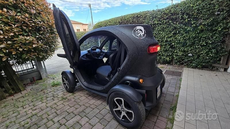 Usata Renault Twizy 12 kW (17 CV) 2014 Nero Utilitaria