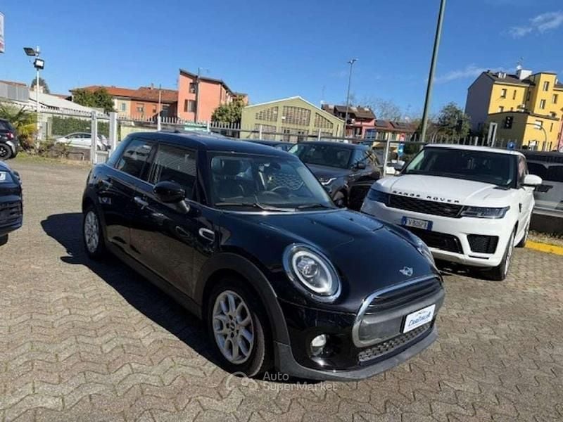 Usata Mini ONE 75 CV (55 kW) 2019 Nero Utilitaria