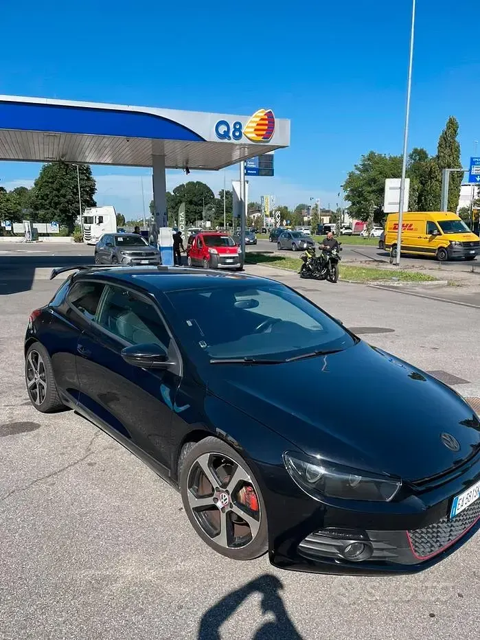 Usata VW Scirocco 160 CV (117 kW) 2010 Nero