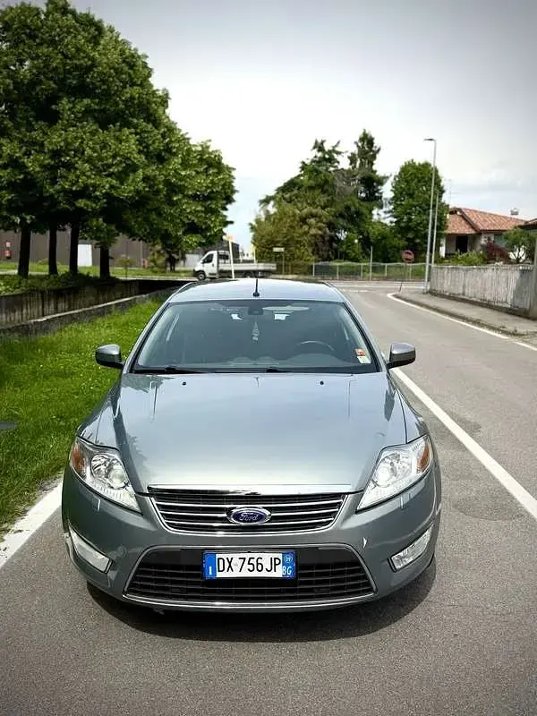 Usata Ford Mondeo Ghia 140 CV (102 kW) 2009 Berlina