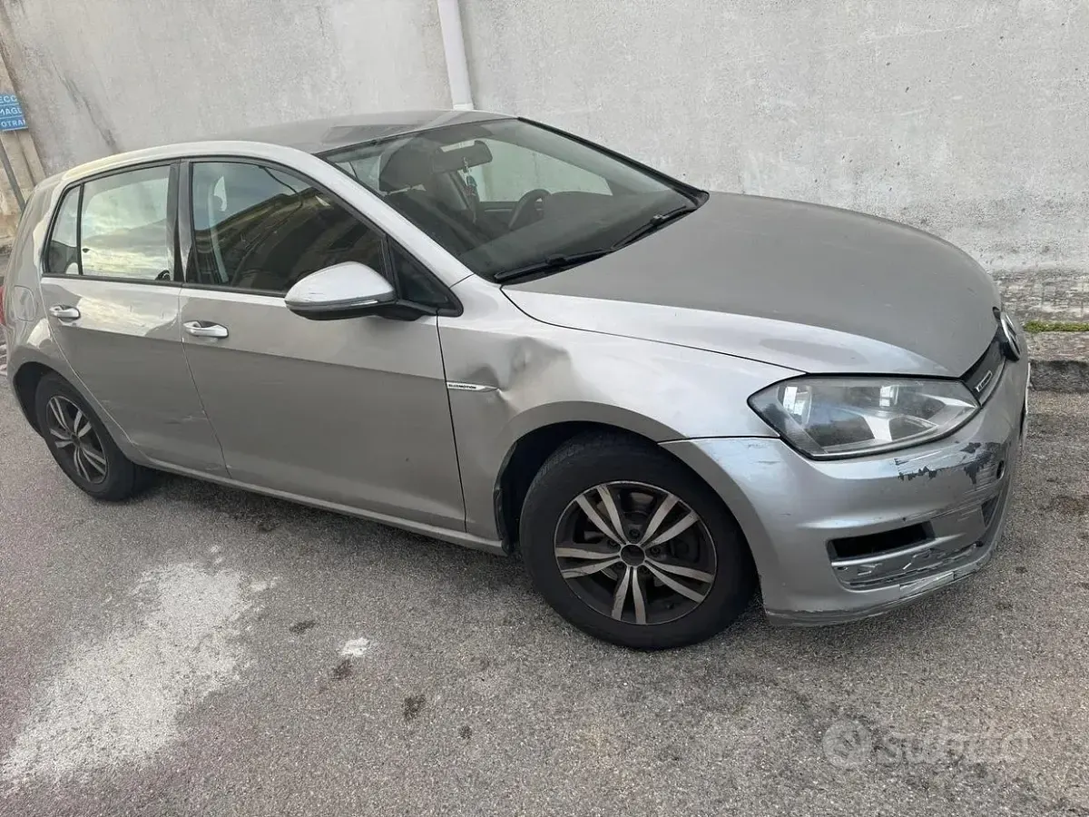 Usata VW Golf VII 110 CV (80 kW) 2014 Grigio Berlina