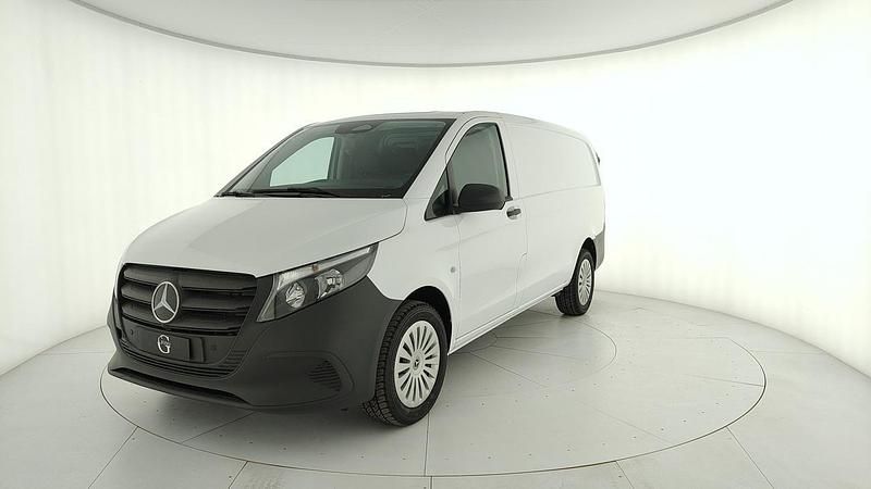 Bianco Nuova 2025 Mercedes Vito Furgone | 36.000 € - Immagine 1/4
