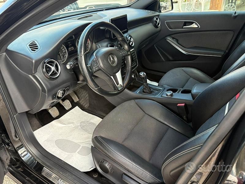 Usata Mercedes A180 Executive 109 CV (80 kW) 2015 Nero Berlina