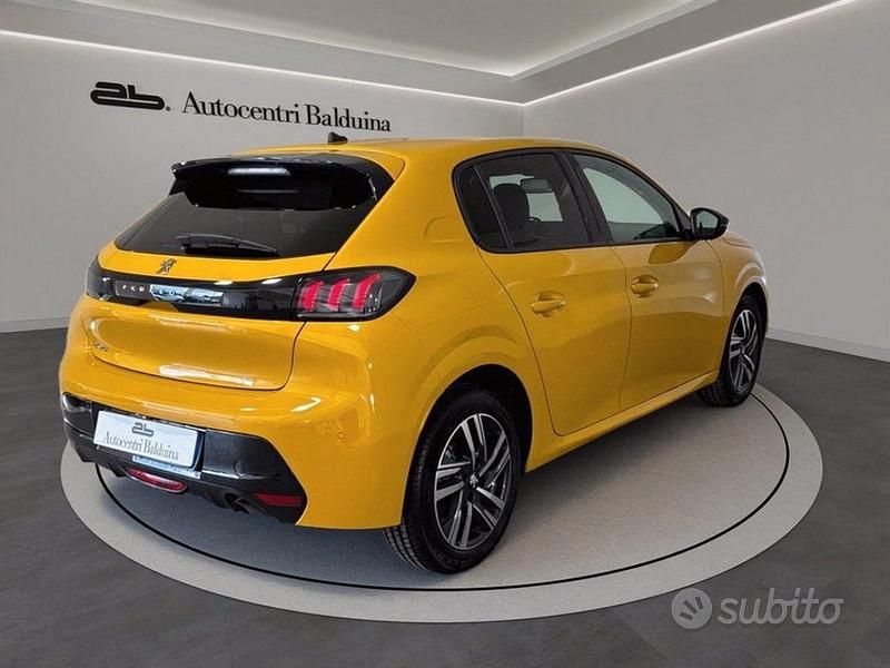 Usata Peugeot 208 Active 101 CV (74 kW) 2023 Giallo Utilitaria