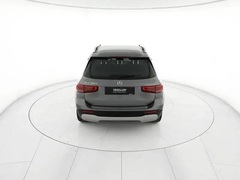 Usata Mercedes GLB180 116 CV (85 kW) 2022 Grigio SUV
