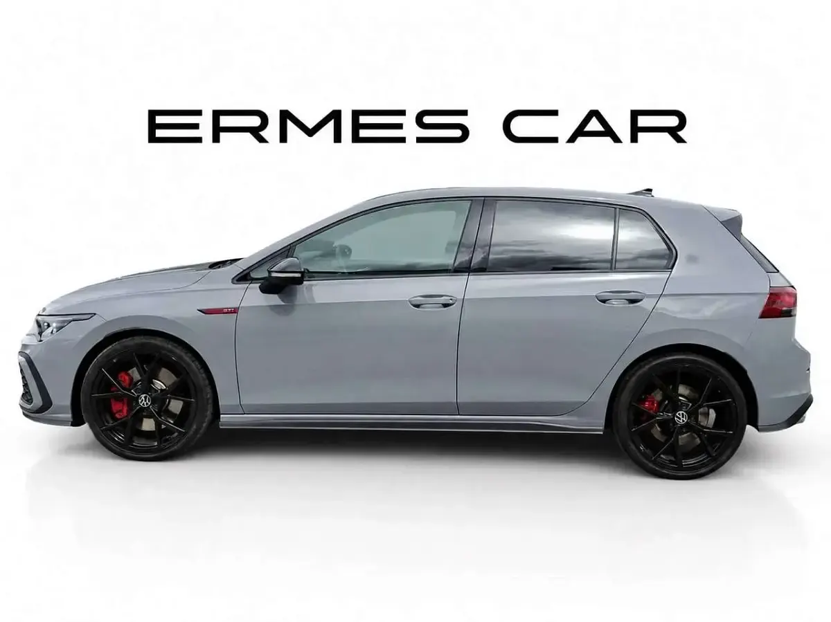 Usata VW Golf VIII GTI 245 CV (180 kW) 2024 Grau Berlina