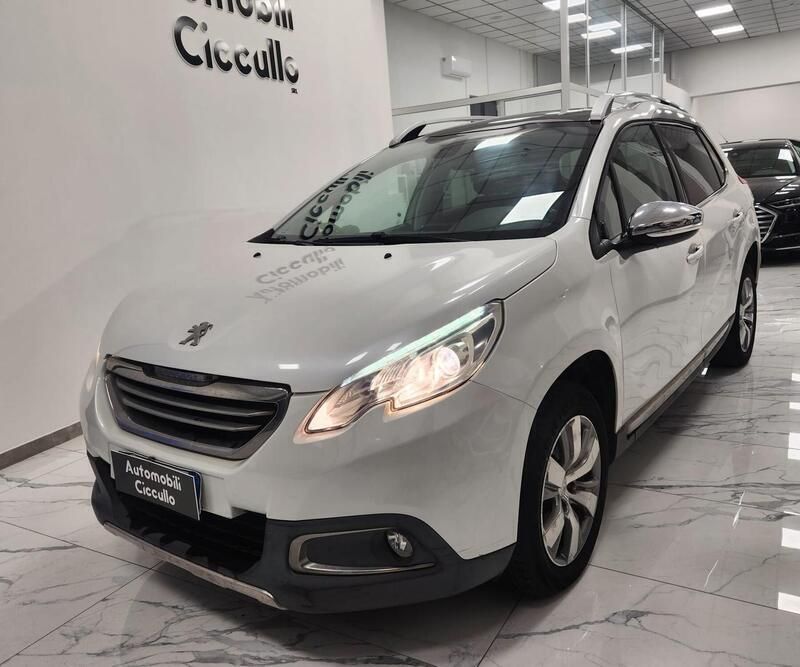 Usata Peugeot 2008 119 CV (87 kW) 2015 Bianco SUV