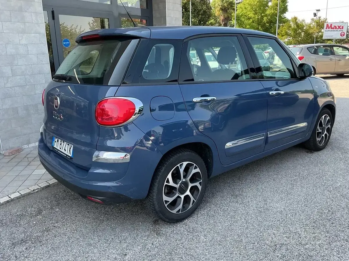 Usata Fiat 500L 120 CV (88 kW) 2017 Bluazzurro Monovolume