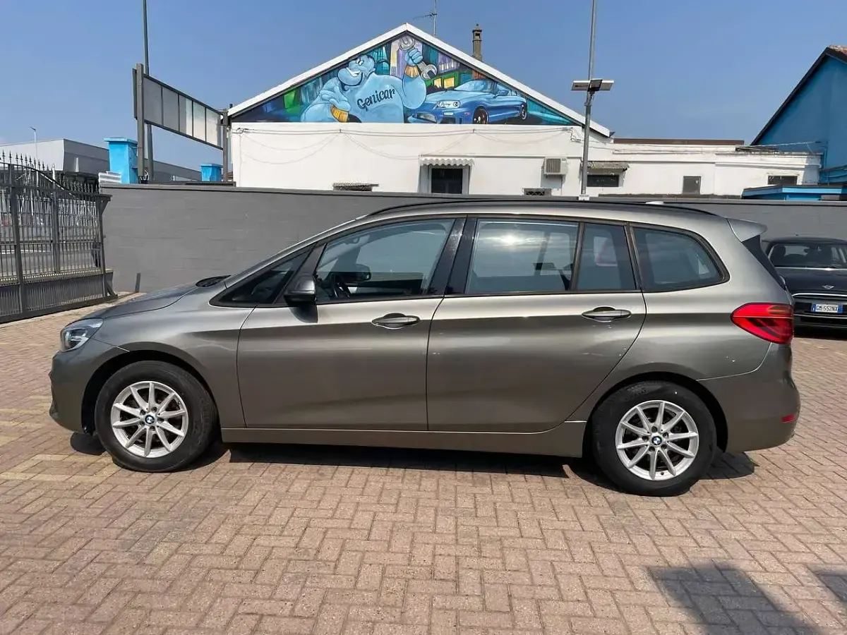 Usata BMW 216 Gran Tourer Luxury Line 116 CV (85 kW) 2017 Grigio Monovolume